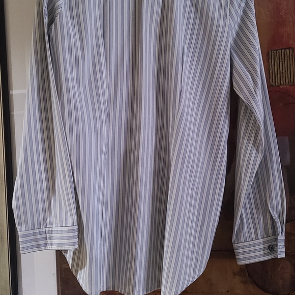 CAbi button down shirt, gray stripe, size M, long sleeves , cotton blend. - Picture 6 of 6
